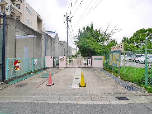 たつみ屋店舗の周辺