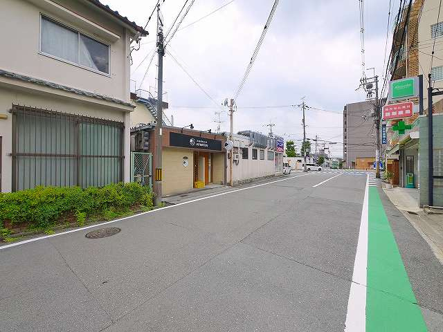 たつみ屋店舗の周辺
