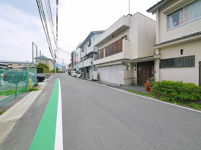 たつみ屋店舗の周辺