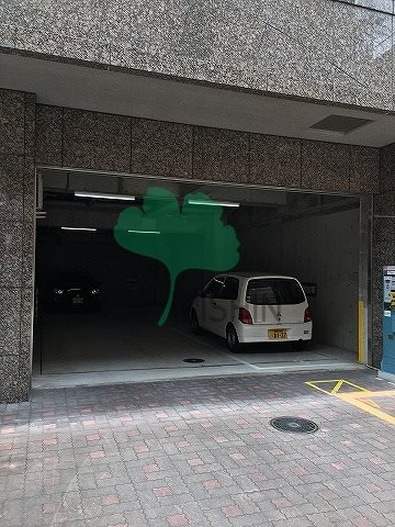 アクタス博多駅東の駐車場