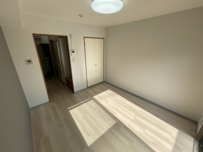 【洋室】 | 内海小柳マンション