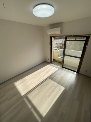 【洋室】 | 内海小柳マンション