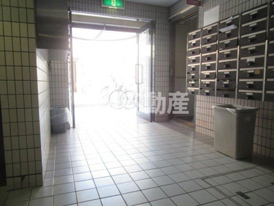 【エントランス】 | エアリーコート小阪（八戸ノ里賃貸） | エントランスです