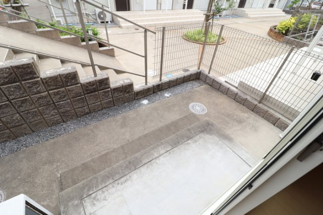 ステアヒルズⅠの庭