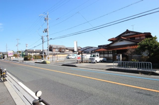 【外観】 | 前面道路と敷地外観