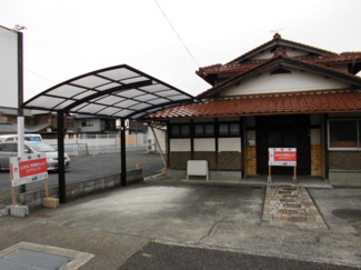 【外観】 | 県道558号線からの物件外観、上物あり