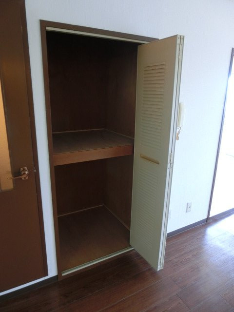 ビスタ神崎川の収納