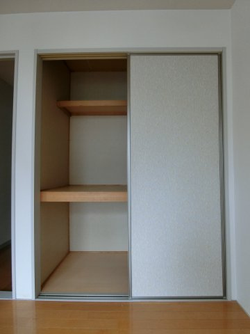 ハイツ安倍21I棟の収納