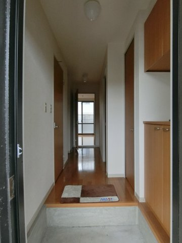 ハイツ安倍21I棟の玄関