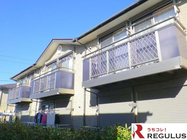 リヴェール市川の外観