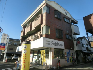 【外観】 | １階にテナントの入った綺麗な外観。
