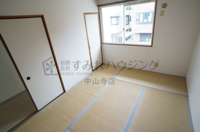 ファミールカーサの和室