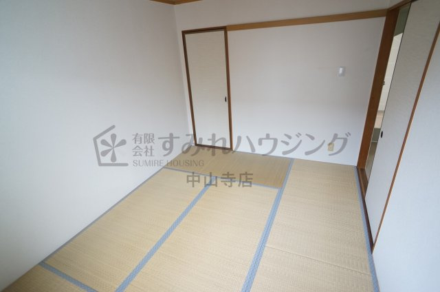 ファミールカーサの和室