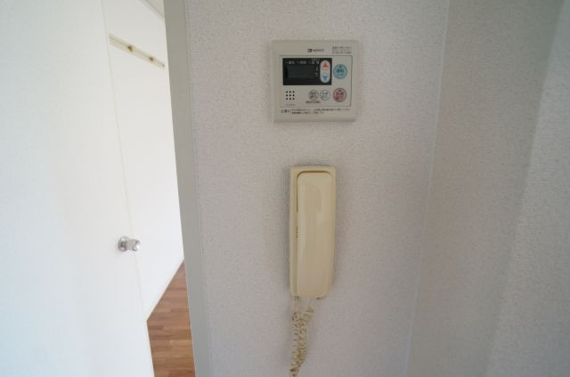 ファミールカーサの設備|参考、同建物・反転間取りの号室