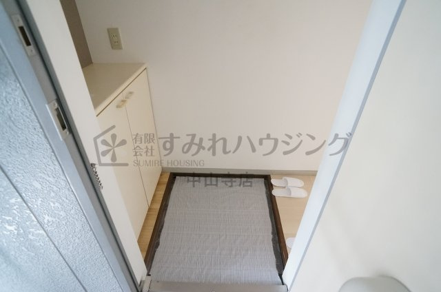 ファミールカーサの玄関