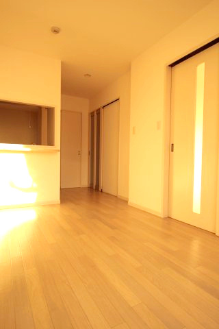 【居間・リビング】 | 栗林第7ビル