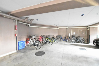 【その他共用部分】 | ロイヤルコーポ新川崎弐番館 | 駐輪場