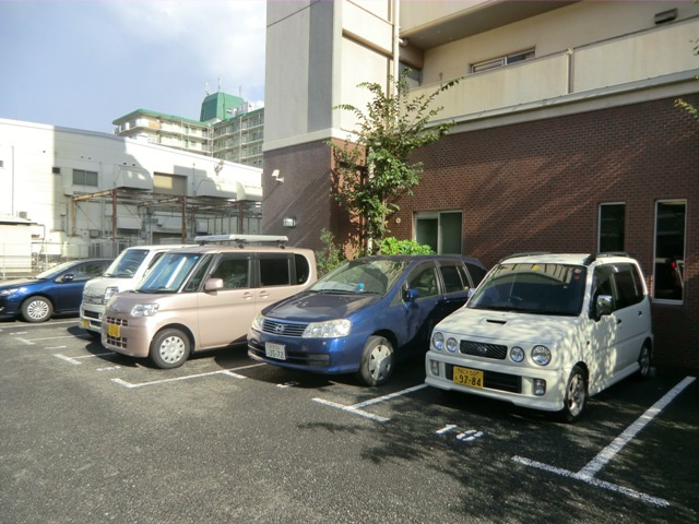大阪市西淀川区御幣島６丁目の賃貸マンションの駐車場