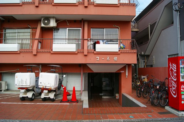 コーポ鎧のエントランス
