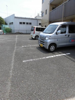 【駐車場】