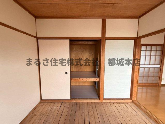 秋花ハイツの収納