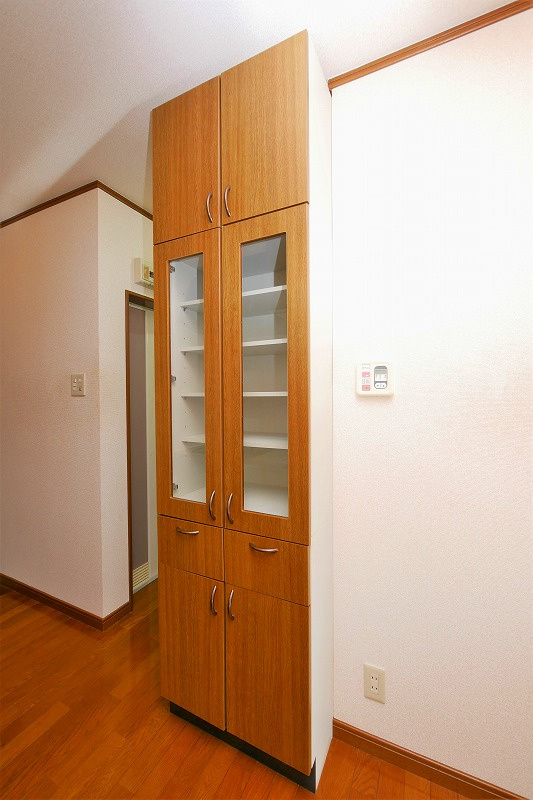 Chien Blenのキッチン|ChienBlen103号室
食器棚