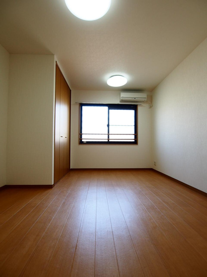 【洋室】 | グレイス西山台