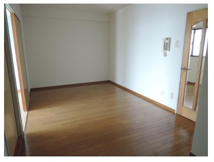 シャトー第一土山の居間・リビング