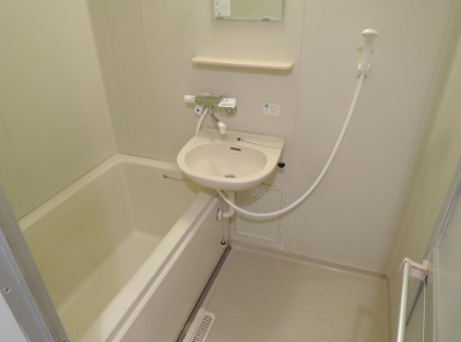 シャトー第一土山の浴室