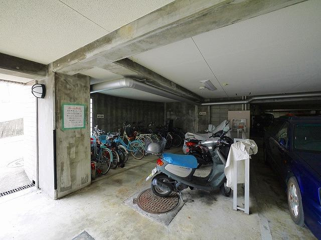 グランドメゾン生駒のその他共用部分|駐輪場