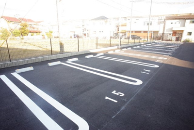 【駐車場】 | モアレオークラ | 駐車場