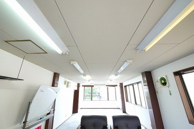 第2タカハシビルの内装