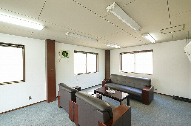 第2タカハシビルの内装
