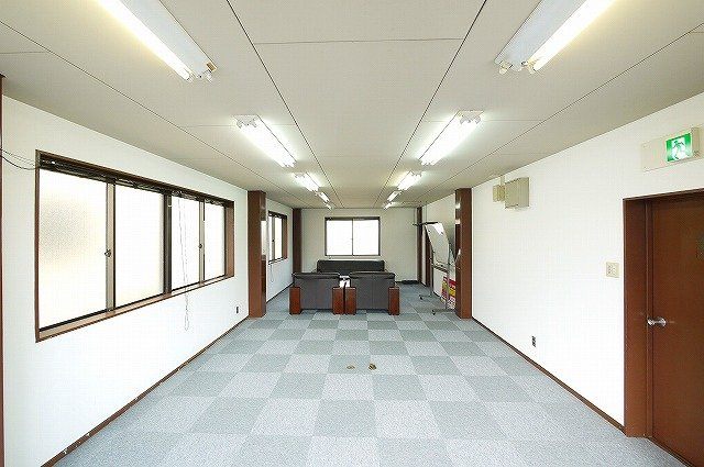 第2タカハシビルの内装
