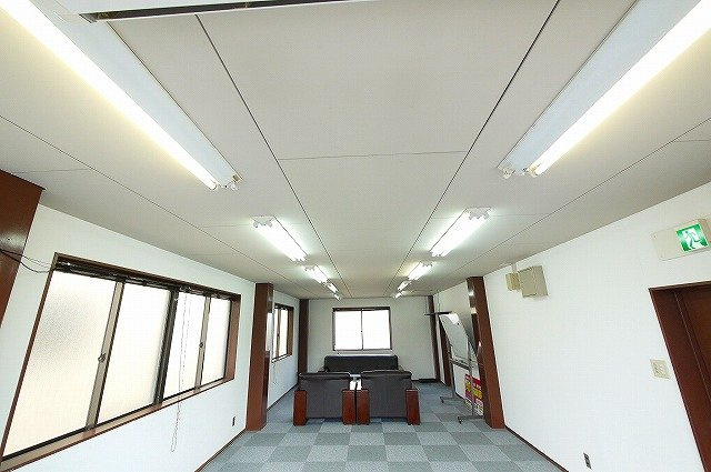 第2タカハシビルの内装