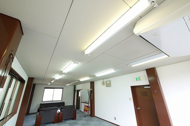 第2タカハシビルの内装