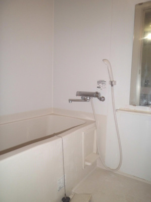 【浴室】 | le chat/ルシャ | ※参考写真※浴室乾燥機付きのバスルームです♪ゆったりお風呂に浸かって一日の疲れもすっきりリフレッシュできますね☆