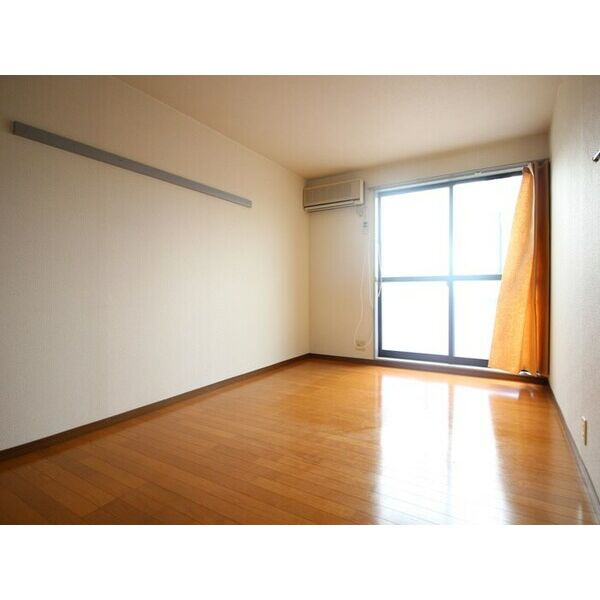 ブルーハイツ3の居間・リビング