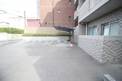 【駐車場】 | ハーモニス北畠 | 駐車場です