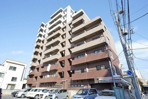 ポントロワ船橋の外観