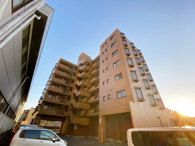 イーストタウンの外観パース