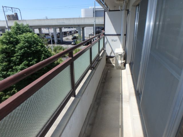 メゾン青山のバルコニー