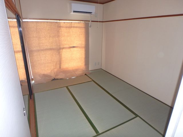 メゾン青山の和室