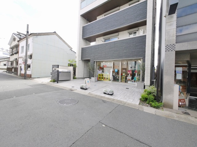 アンド・シュエットの外観|落ち着いた雰囲気の外観です