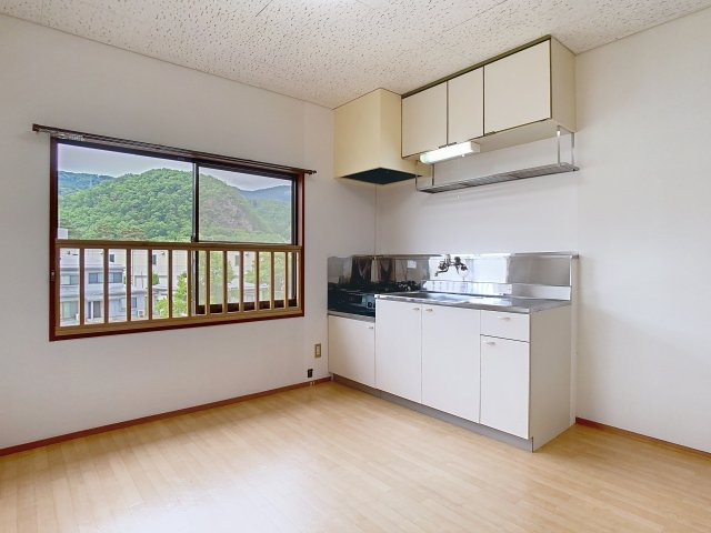 ジュエルARAKIの内装