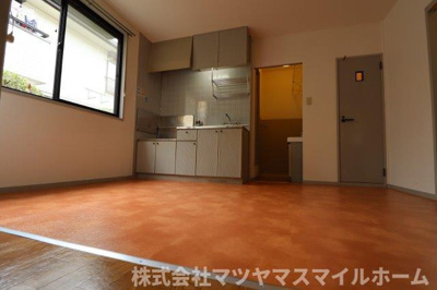 【居間・リビング】 | 灰塚パークサイドビレッジA棟