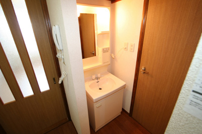 【独立洗面台】 | シャトリエＳ