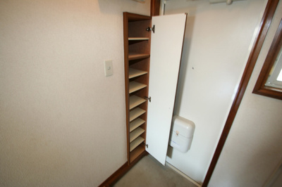 【玄関】 | シャトリエＳ