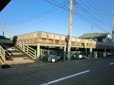 【駐車場】 | アプリコット多賀 | 入居者は2階駐車場となります。