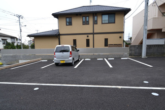 【駐車場】